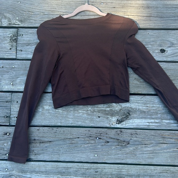 Cute brown workout top - Picture 1 of 1